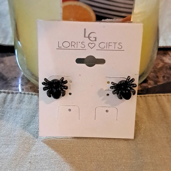 Spider earrings black NWT - Picture 1 of 2